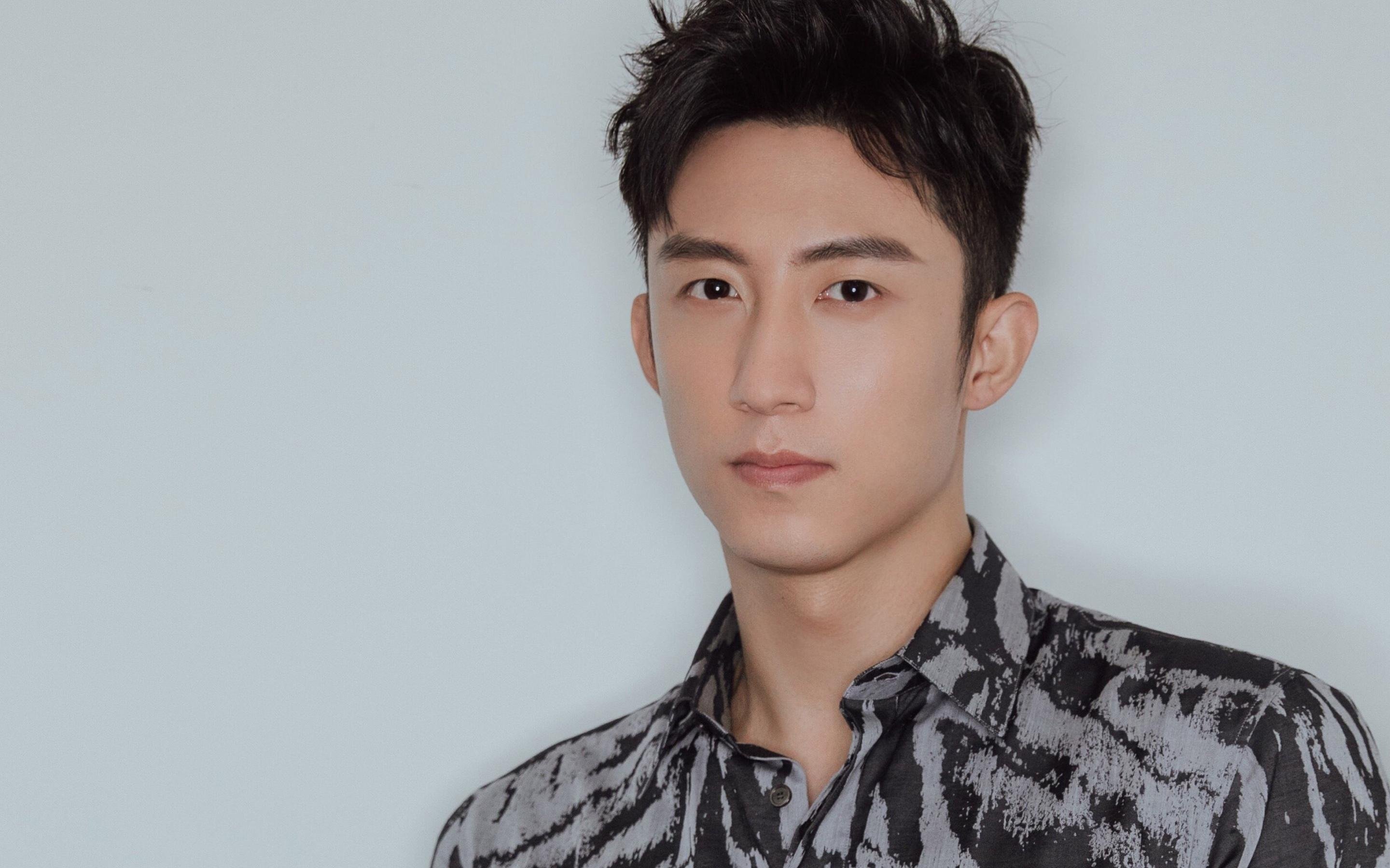 当黄黑军团对决高原雄鹰，一场虚构盛宴中的孙兴慜高光启示录