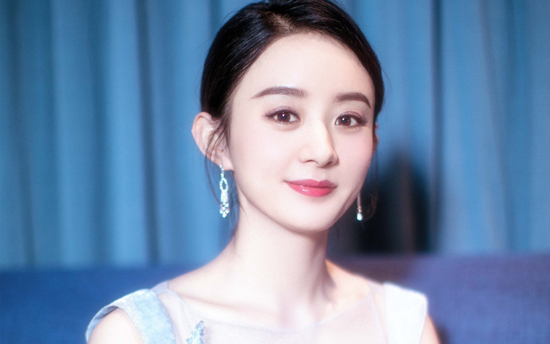 库尔图瓦神扑救主，切尔西补时绝杀瑞士—友谊赛中的传奇时刻