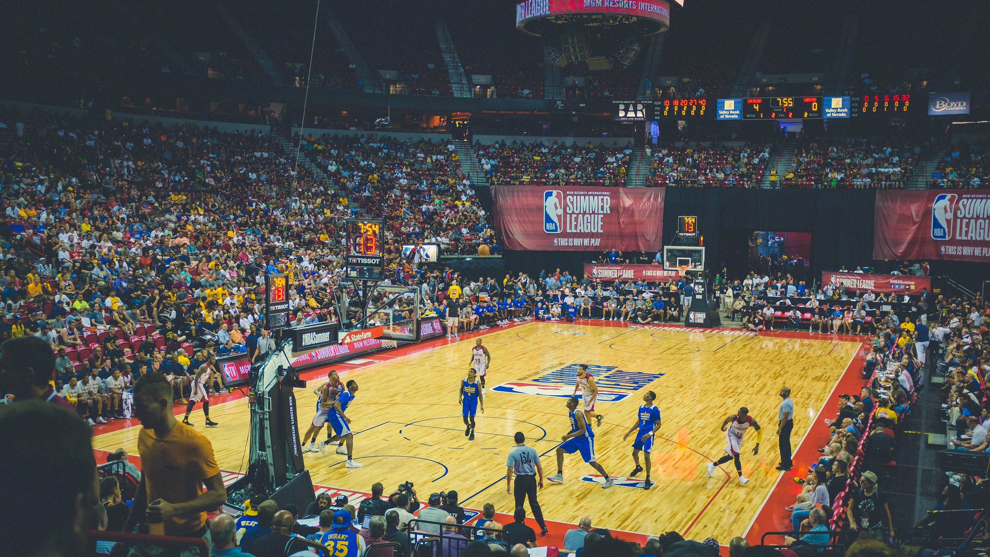 开云体育入口-唯一性的诠释，快船加时鏖战胜太阳，西决生死战铸就经典