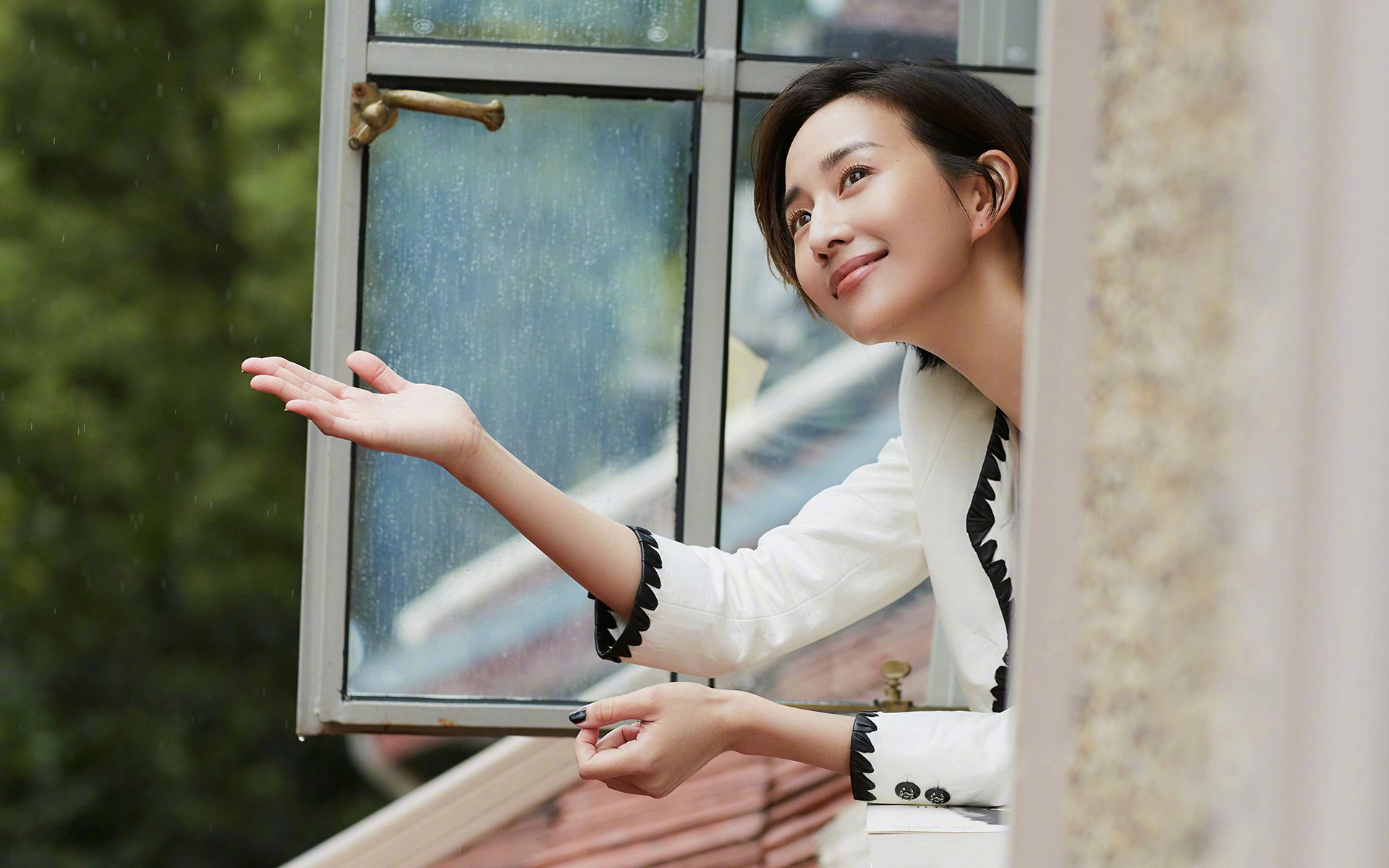 开云sport-绿茵狂想曲，当杰伦·格林在德甲争冠夜射出制胜音符