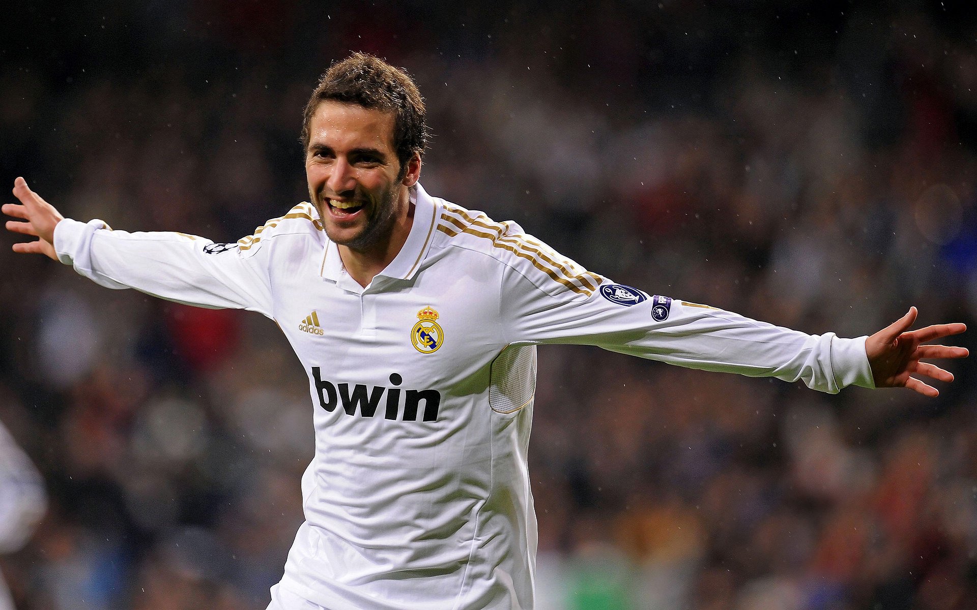 平行宇宙的足球史诗，当突尼斯战术铁壁锁死C罗，劳塔罗在年度宇宙德比封神