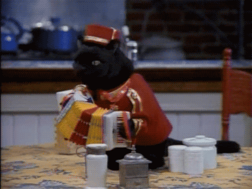 灯塔，霍勒迪的火热照亮季后赛夜空